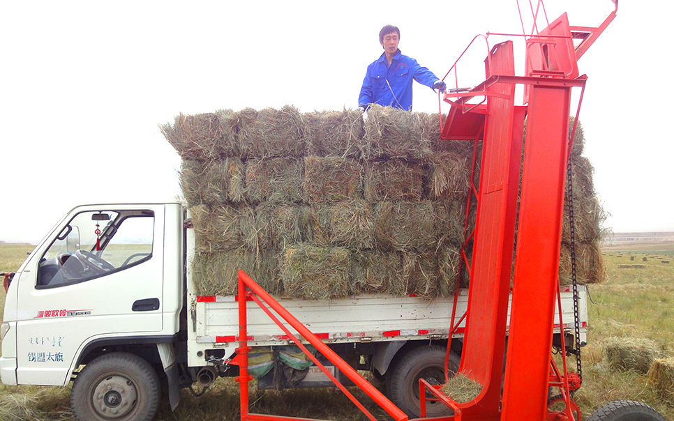 標題：9JK-2.7型撿拾車
瀏覽次數(shù)：32
發(fā)表時間：2023-12-12